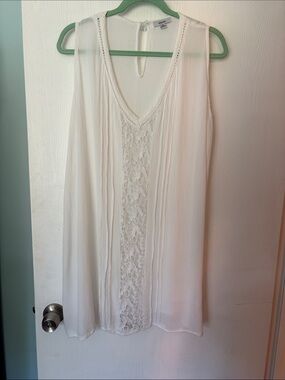 Lace-Panel White Sleeveless Beach Cover-up